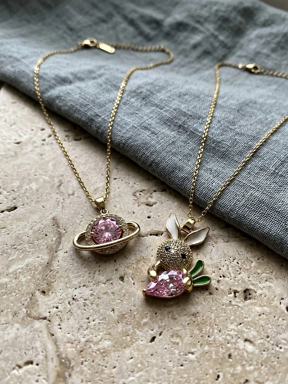 Gold & Pink Pendant Necklace Set Like New